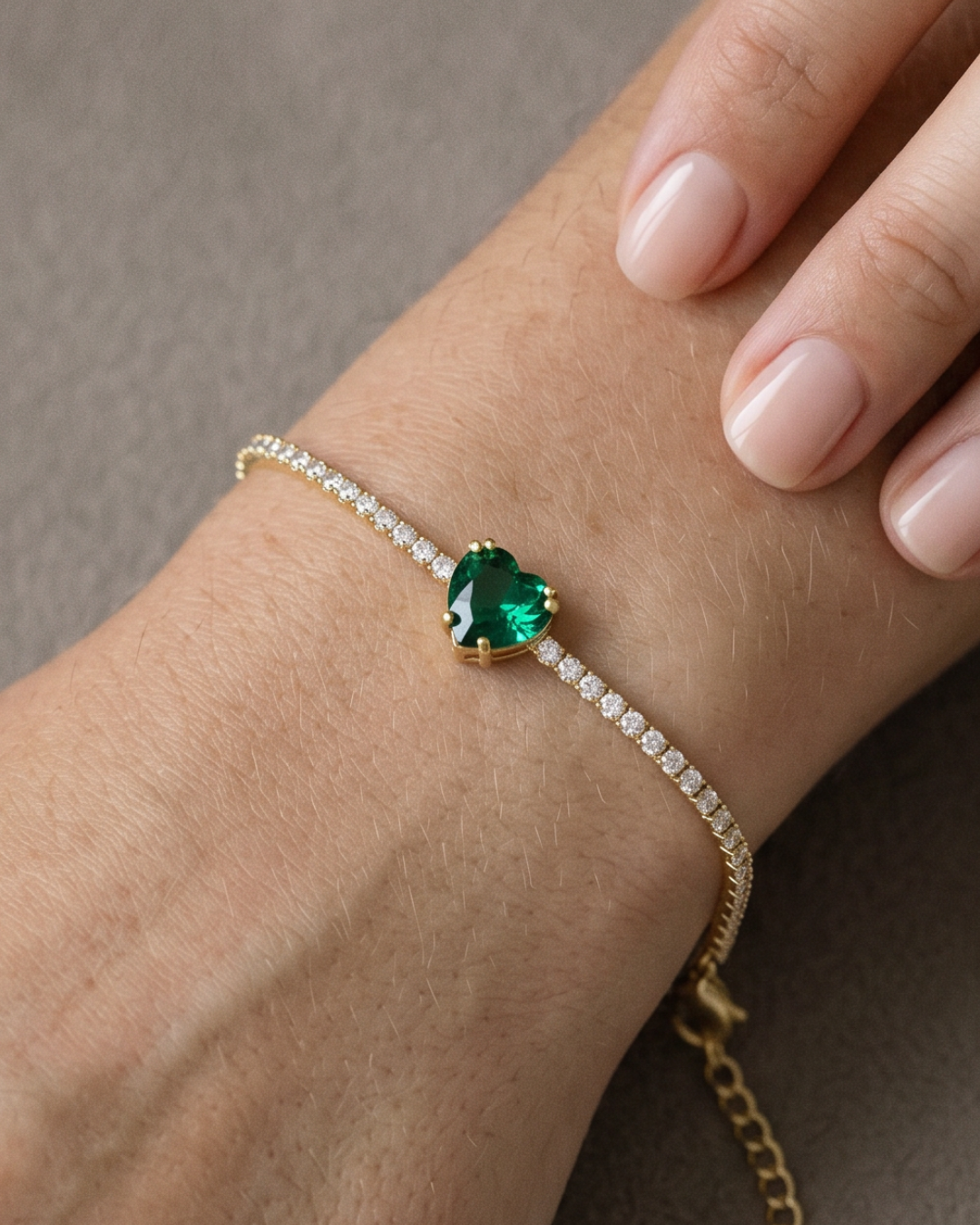 Bracelet tennis cœur vert - DORÉ
