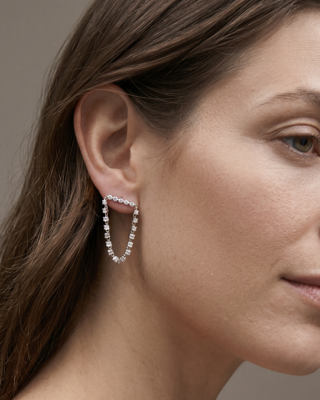 Boucles d'oreilles rivière arceau - BLANC