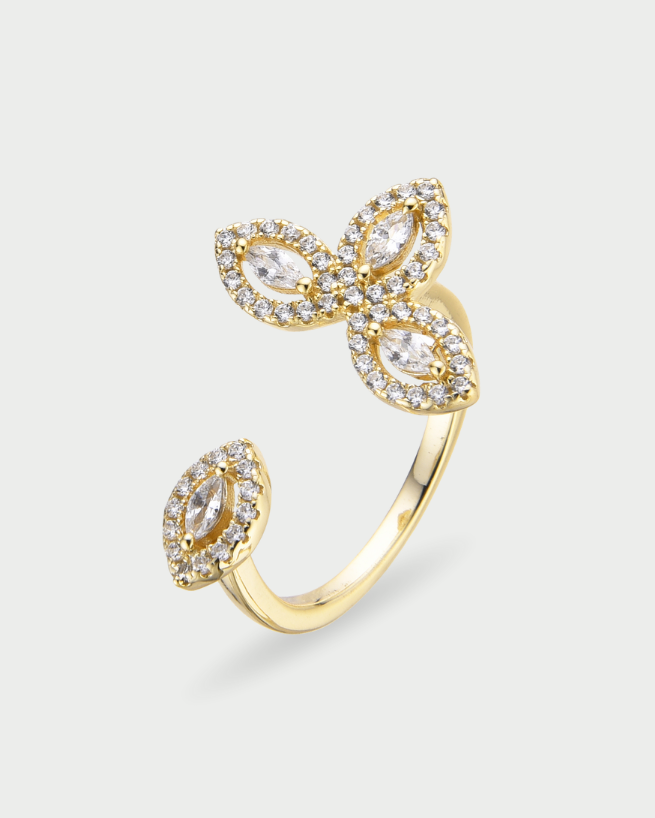 Bague « Fleur de Vie » en argent 925 doré à l’or jaune 18 carats, motif floral orné de trois pierres en zirconium taille marquise, finition polie brillante. Bague Fleur de Vie