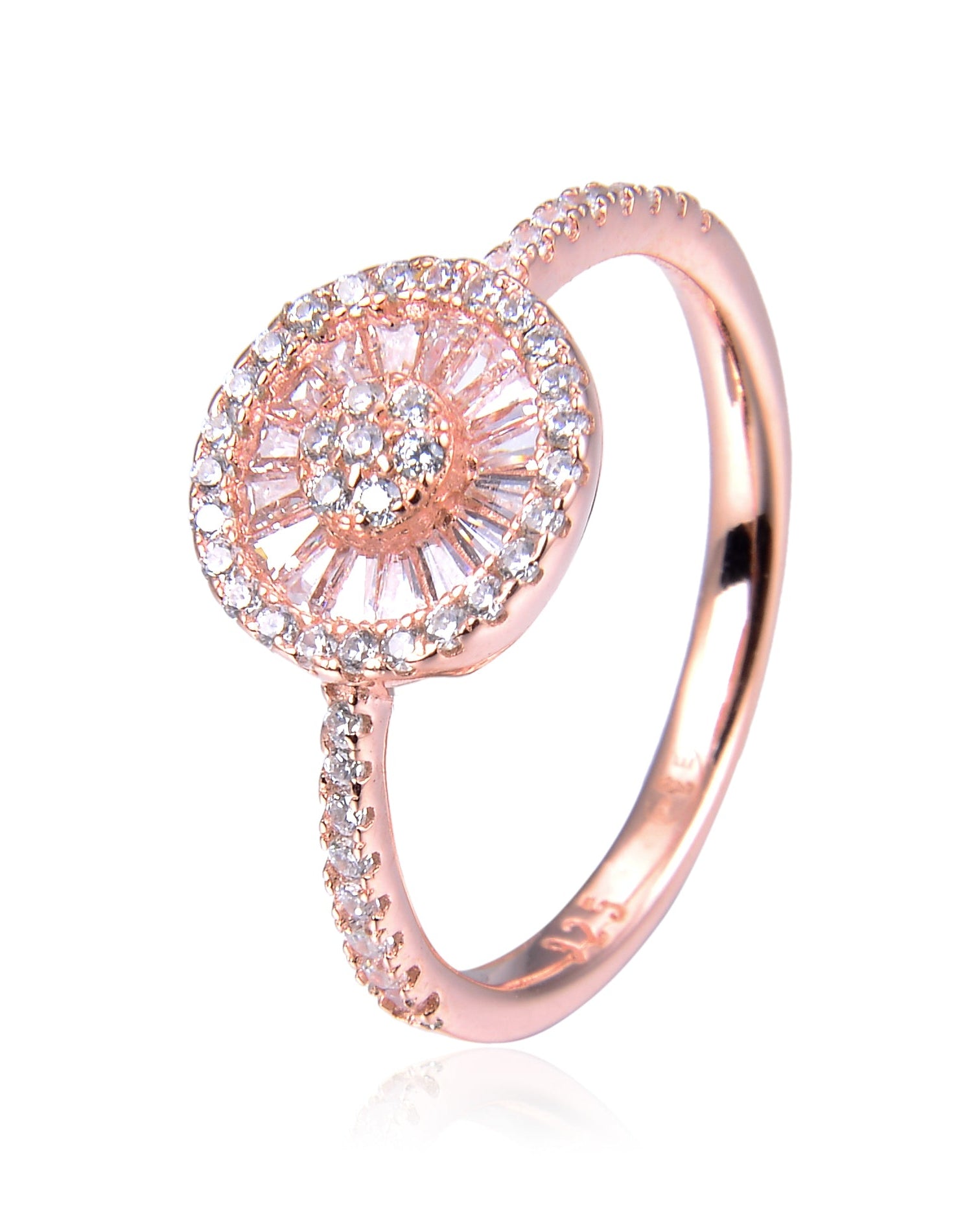 Bague circulaire « Infini Rond » en argent 925 or rose, bordure sertie de zirconiums baguette scintillants, finition lisse et raffinée.