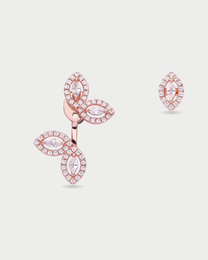 Boucles d’oreilles « Mini Asymétriques Fleur de Vie » en argent 925 doré à l’or rose 18 carats, design asymétrique à motif floral orné de zirconiums taille marquise, finition polie brillante.