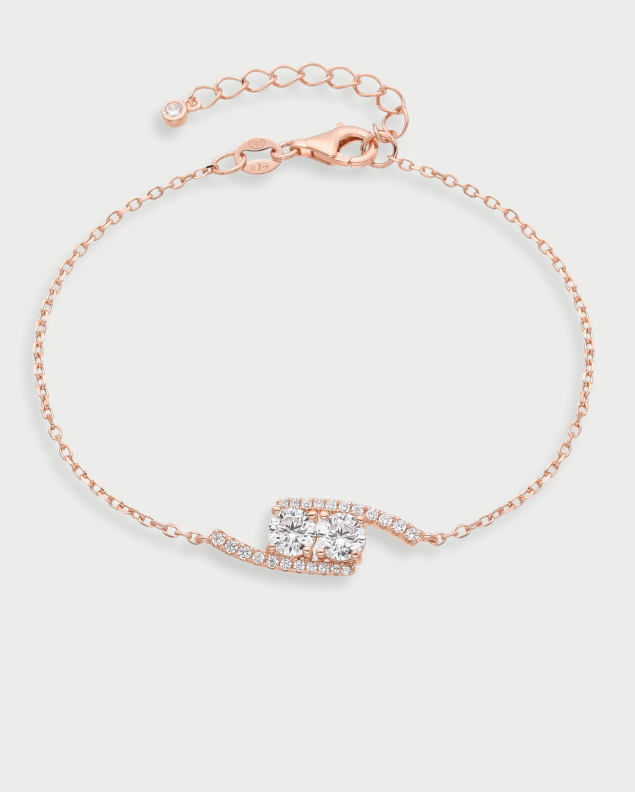 Bracelet « Sharp » en argent 925 doré à l’or rose 18 carats, ornement géométrique élégant agrémenté d’un pavage de zirconiums taille ronde, finition polie brillante.