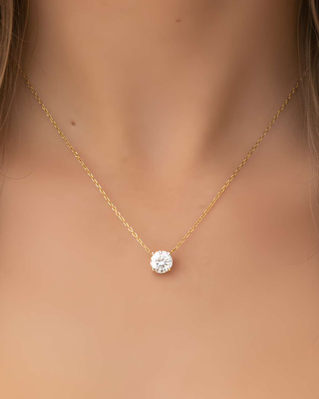 Collier « Chaîne Intemporel XL » en argent 925 doré à l’or jaune 18 carats, chaîne élégante agrémentée d’un pendentif discret en zirconium taille ronde, finition polie brillante.