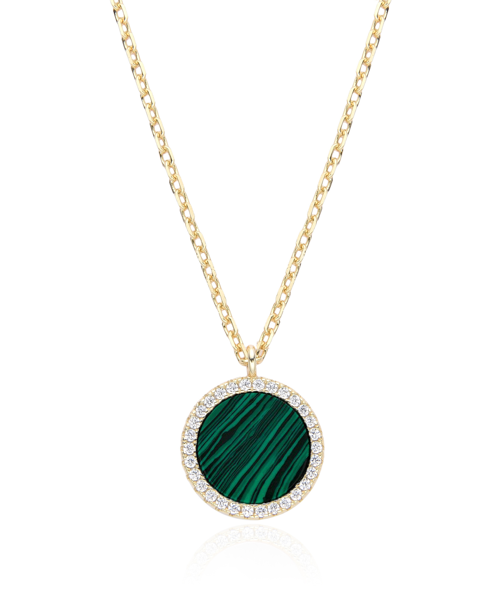 Collier en argent 925 doré à l'or jaune 18 carats, orné d’une petite médaille ronde sertie d’une pierre malachite, finition polie brillante.