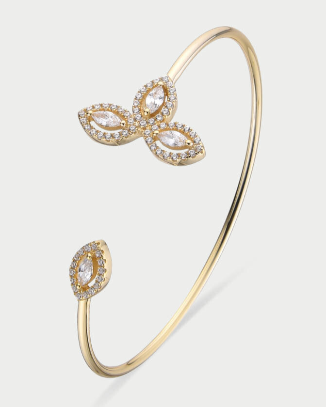Bracelet « Jonc Fleur de Vie ‑ Doré » en argent 925 doré à l’or 18 carats, motif floral orné de trois pierres en zirconium taille marquise, diamètre 58 mm, finition polie brillante.
