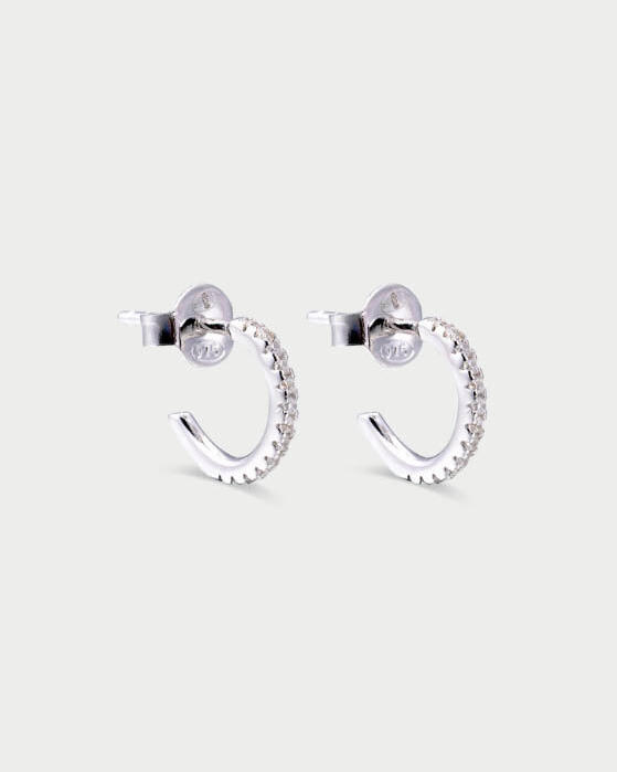 Boucles d’oreilles « Mini Créoles Intemporel » en argent 925 rhodié, diam. 12 mm, suite de mini‑zirconiums sur créole plate, finition polie brillante.