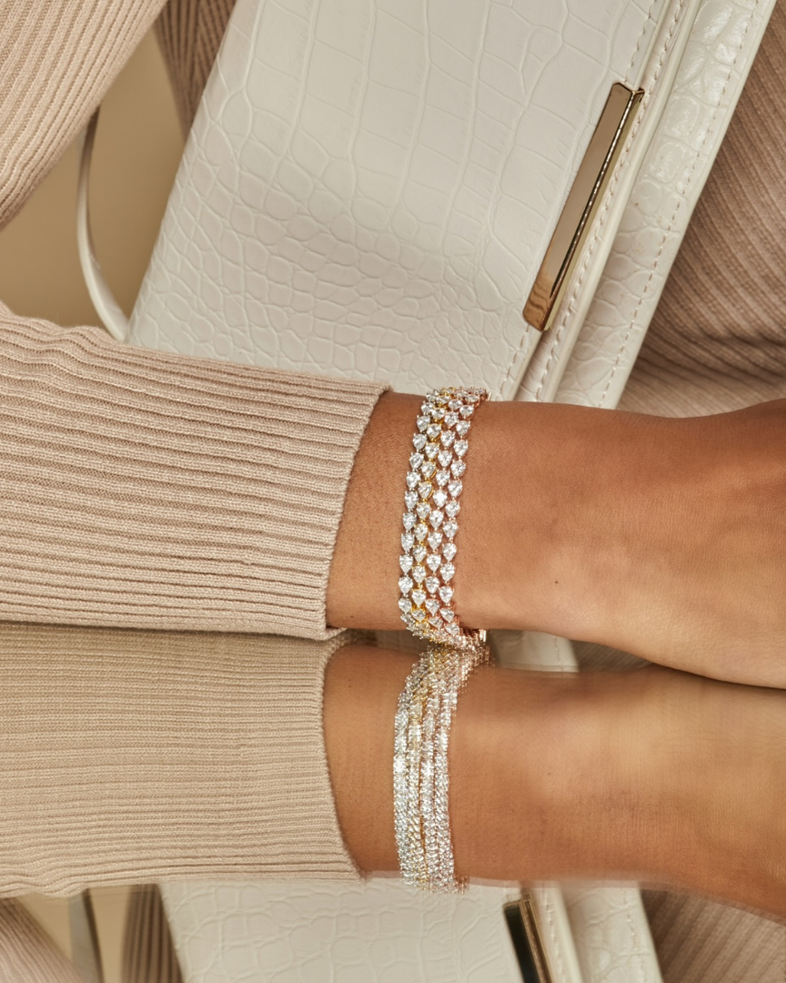 Bracelet Shine Éclat – Blanc en argent 925 rhodié, ligne délicate de pierres scintillantes, finition polie brillante résistante à l’oxydation, fermoir sécurisé, éclat pur et élégant.