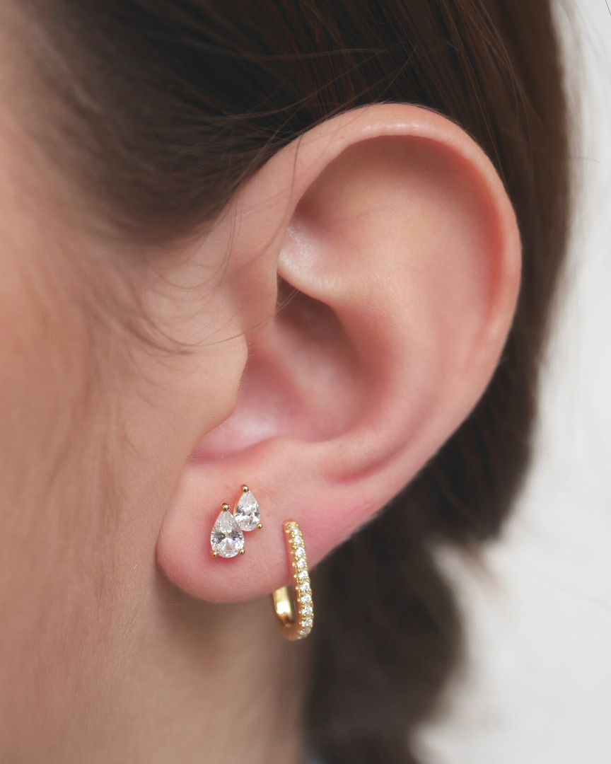 Boucles puces duo poires asymétriques – Argent 925 rhodié Zirconium