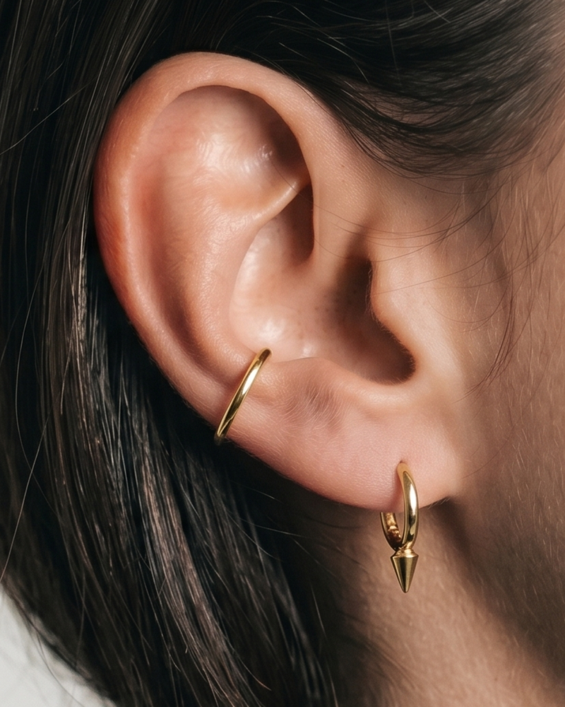 S-shaped spiked sleeper earrings - GOLD 
