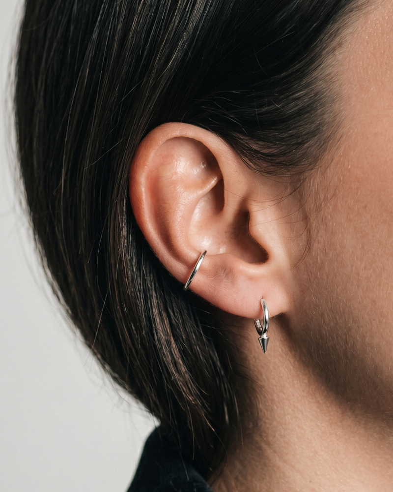 S-shaped spiked sleeper earrings - GOLD 