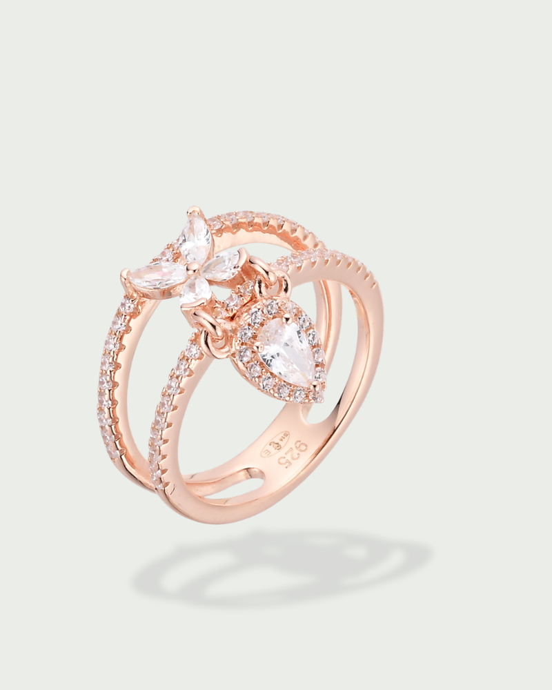 Bague Papillon en argent 925 doré à l'or rose 18 carats - fond blanc