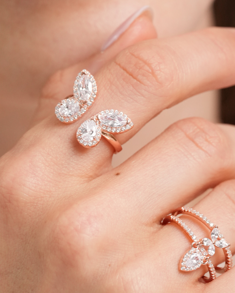 Bague Toi & Moi Papillon – Argent 925 doré à l'or rose 18 carats & Zirconium - zoom porté