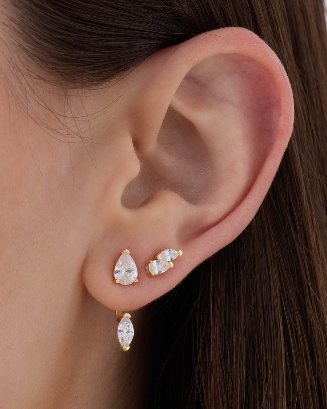 Boucles d’oreilles marquises asymétriques – Co-création Diane Perreau – Argent 925 doré à l’or 18 carats &amp; Zirconium