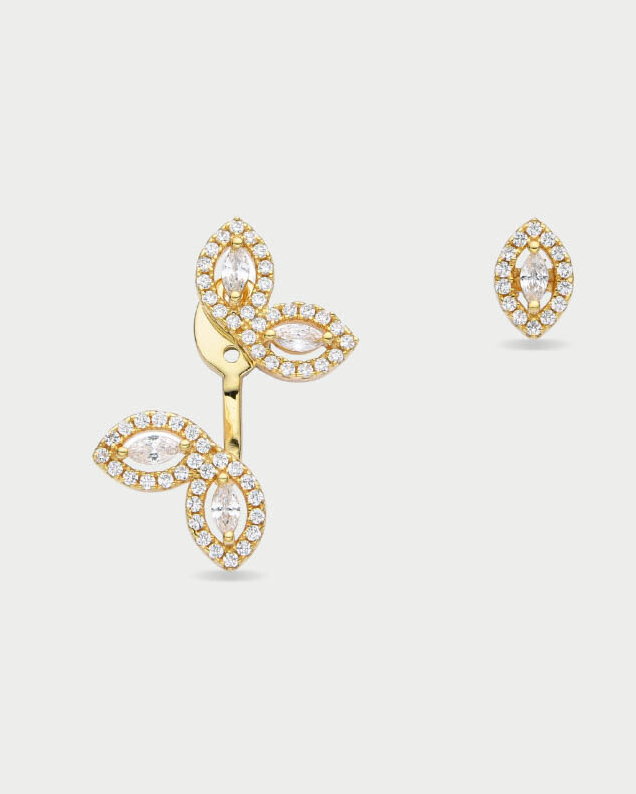 Boucles d’oreilles « Mini Asymétriques Fleur de Vie » en argent 925 doré à l’or jaune 18 carats, design asymétrique avec motif florai « Fleur de Vie » orné de zirconiums taille marquise et ronde, finition polie brillante.