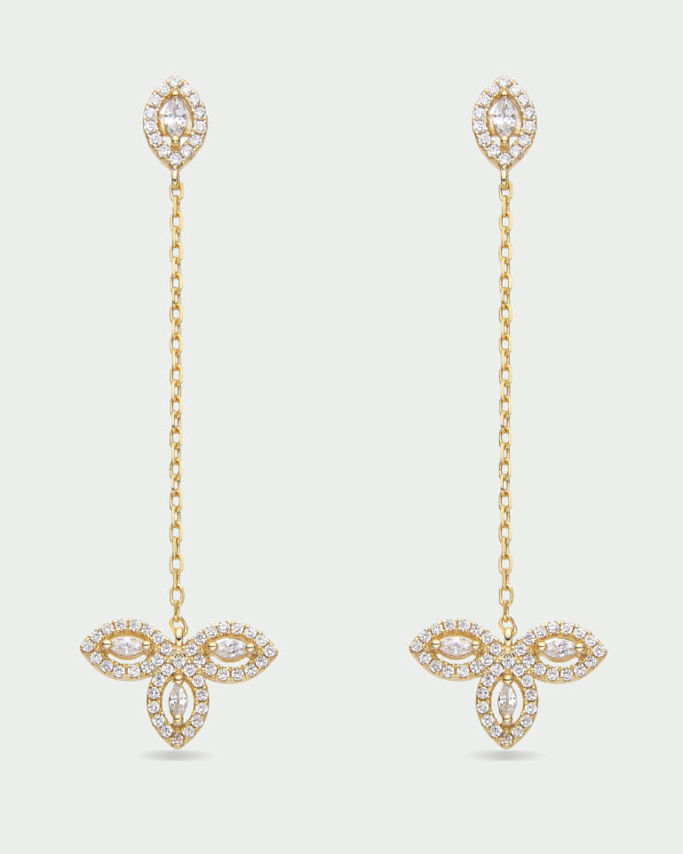 Boucles d’oreilles « Pendantes Fleur de Vie » en argent 925 doré à l’or jaune 18 carats, motif floral délicat serti de zirconiums taille marquise, finition polie brillante.