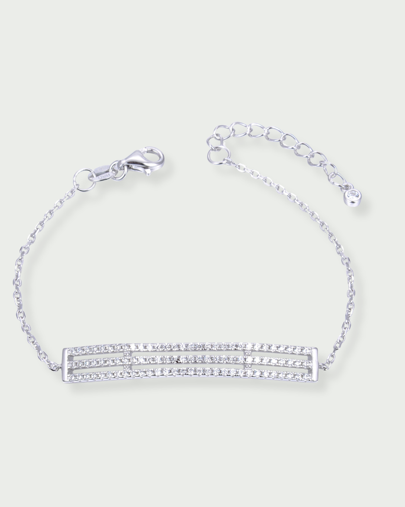 White curb chain bracelet