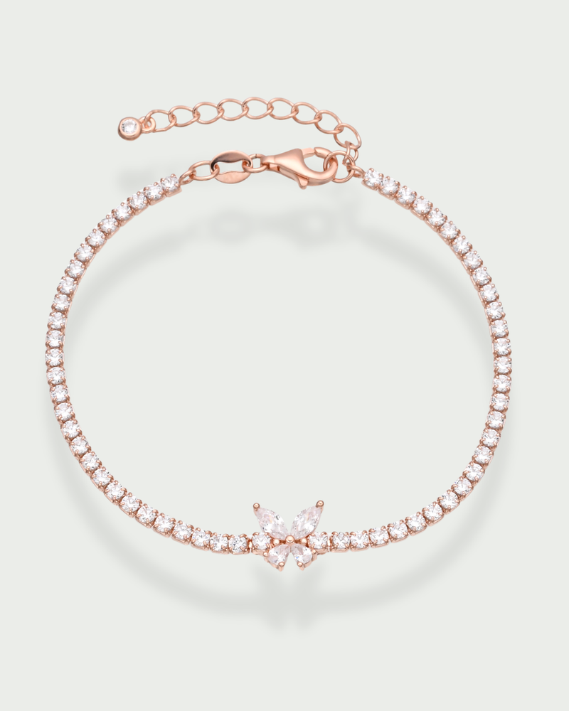 Bracelet rivière Papillon en argent 925 doré à l'or rose 18 carats & Zirconium - fond blanc