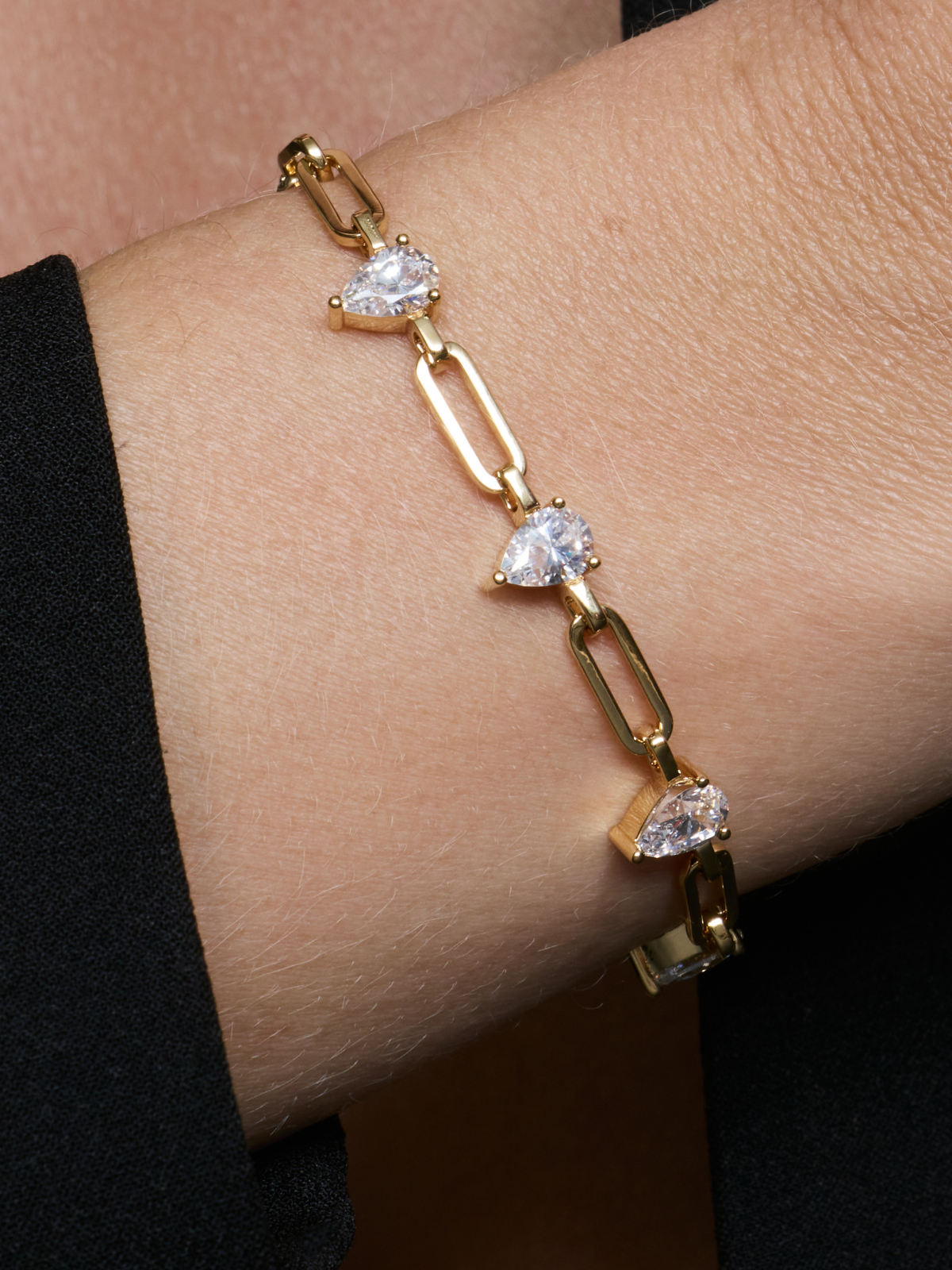 Bracelet chaîne Pear Glow - DORÉ