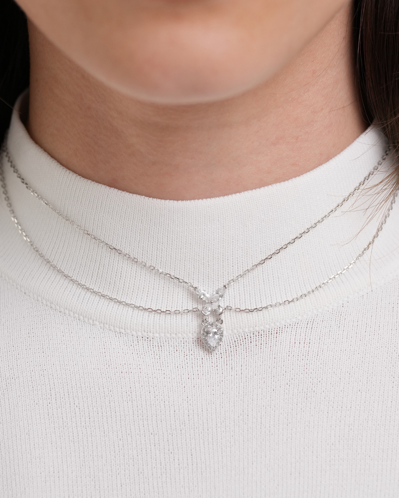 Collier ras-de-cou Papillon blanc en argent 925 rhodié & zirconiums - zoom porté