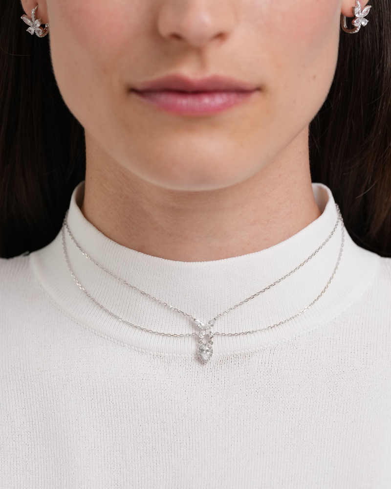 Collier ras-de-cou Papillon blanc en argent 925 rhodié & zirconiums - zoom porté