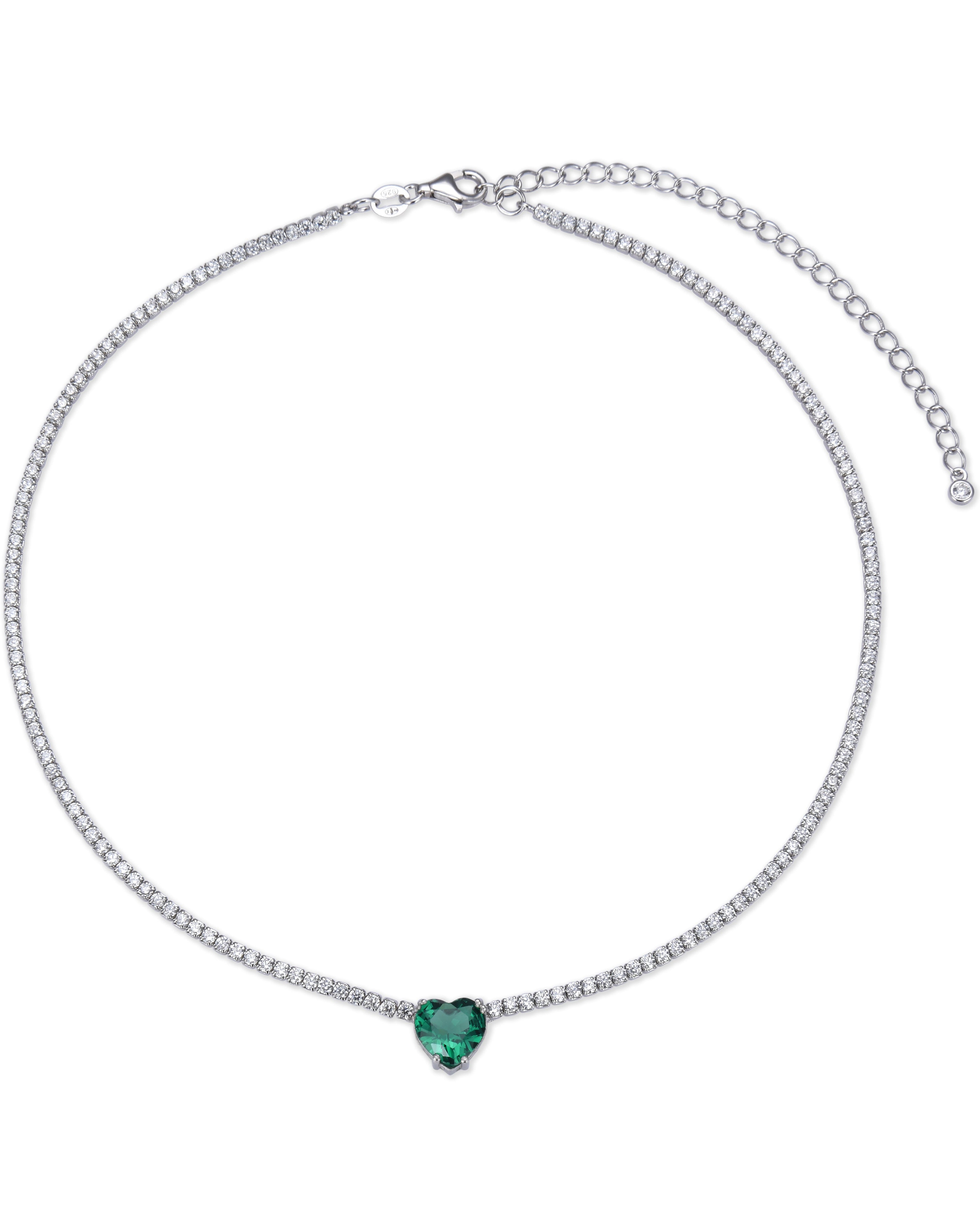 Choker « Tennis Cœur » en argent 925 rhodié, rangée continue de pierres blanches sublimée par un cœur vert de zirconium.