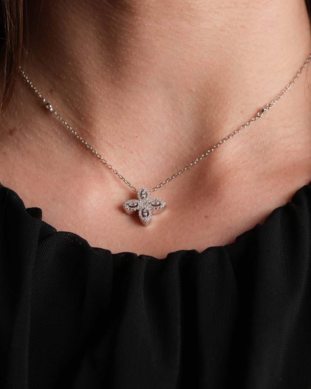 Choker dos nu Fleur de Vie - BLANC