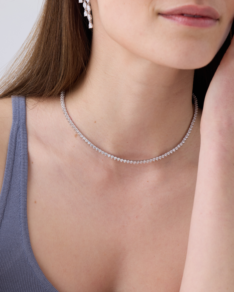 Collier Rivière Allure – Co-création Diane Perreau – Argent 925 rhodié &amp; Zirconium - porté Lou Anne