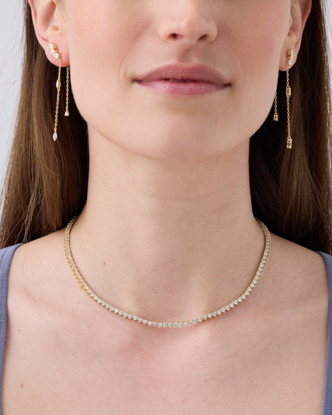 Collier Rivière Allure – Co-création Diane Perreau – Argent 925 doré à l'or 18 carats &amp; Zirconium - porté Lou Anne