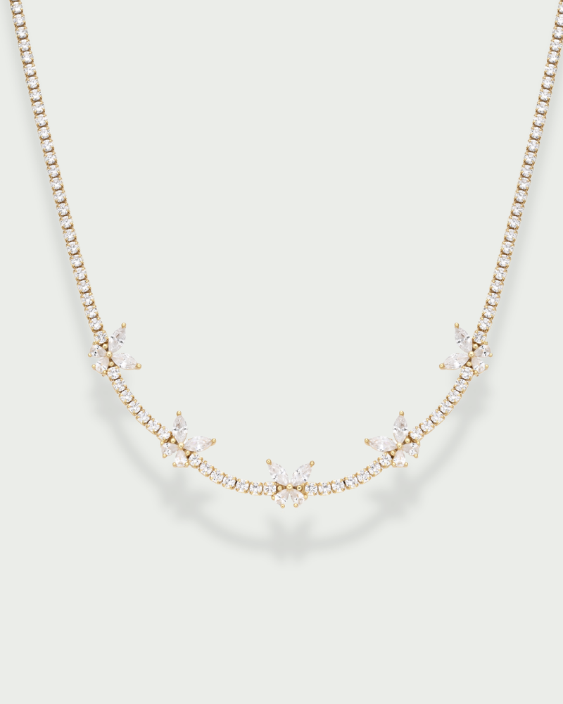 Collier Rivière Papillon doré en Argent 925 doré à l'or jaune 18 carats & Zirconium - fond blanc