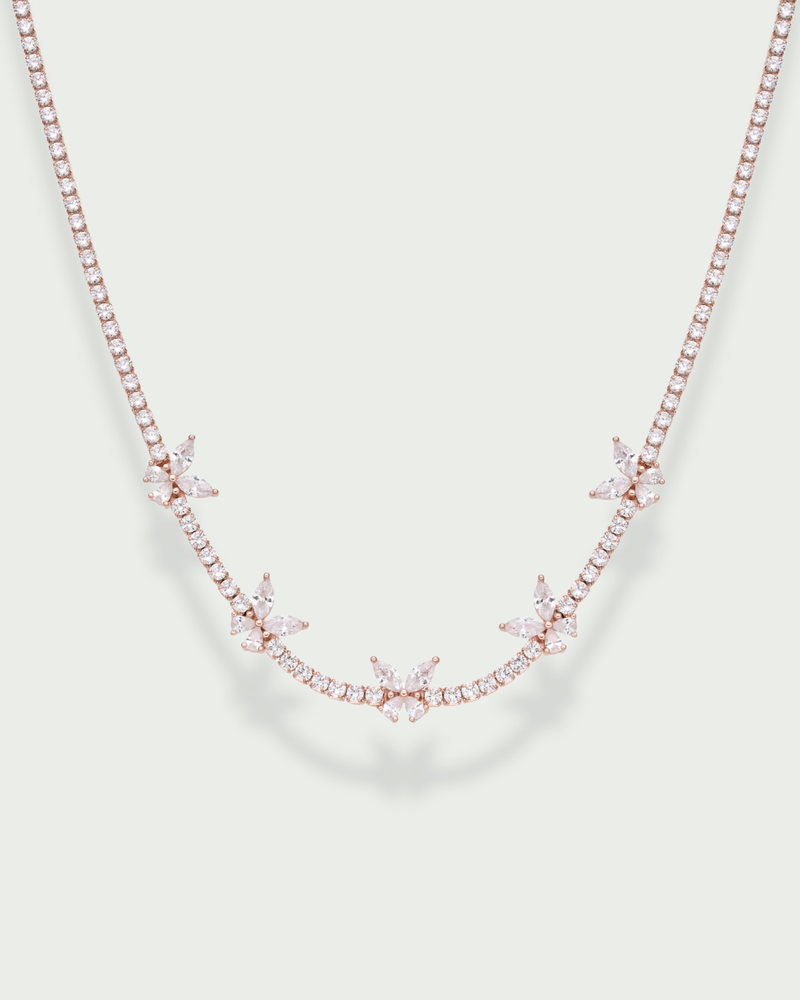 Collier Rivière Papillon rose en Argent 925 doré à l'or rose 18 carats & Zirconium - fond blanc