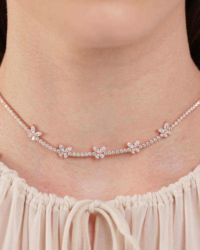 Collier Rivière Papillon rose en Argent 925 doré à l'or rose 18 carats & Zirconium - porté zoom