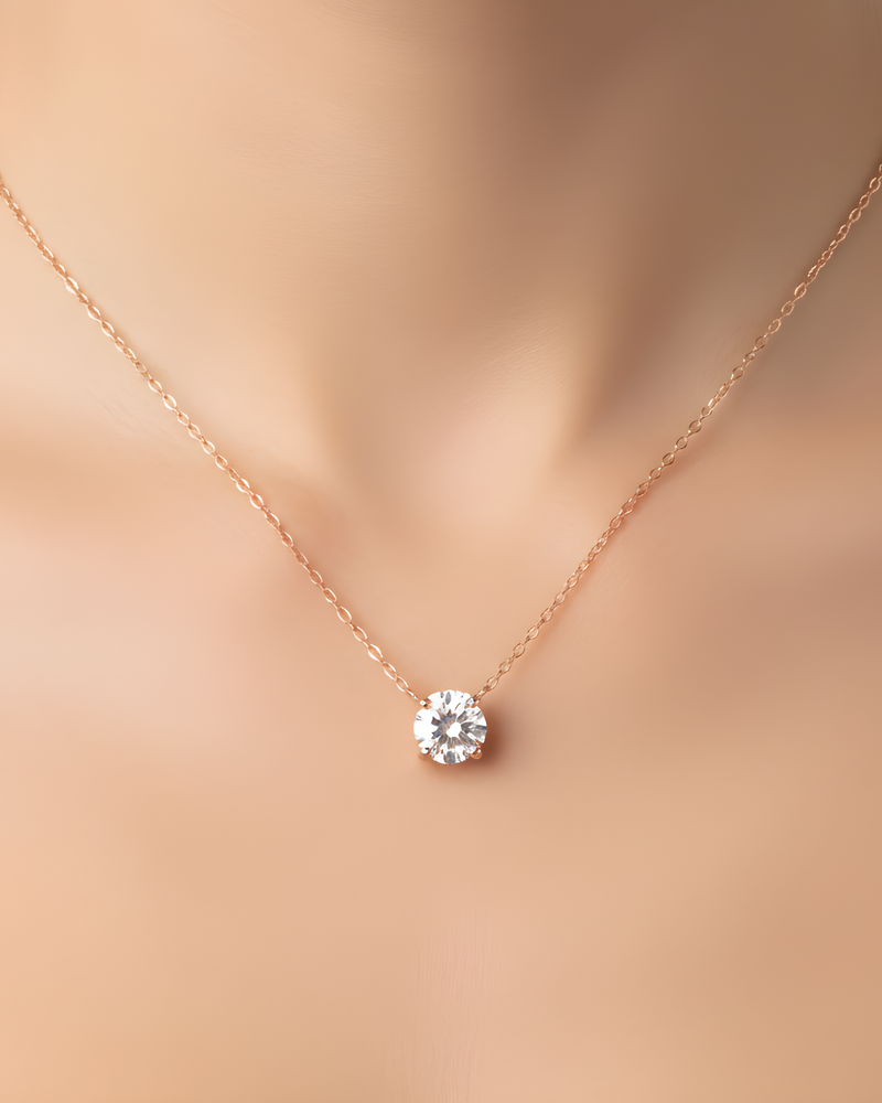 Collier « Chaîne Intemporel XL » en argent 925 doré à l’or rose 18 carats, chaîne élégante agrémentée d’un pendentif discret en zirconium taille ronde, finition polie brillante.