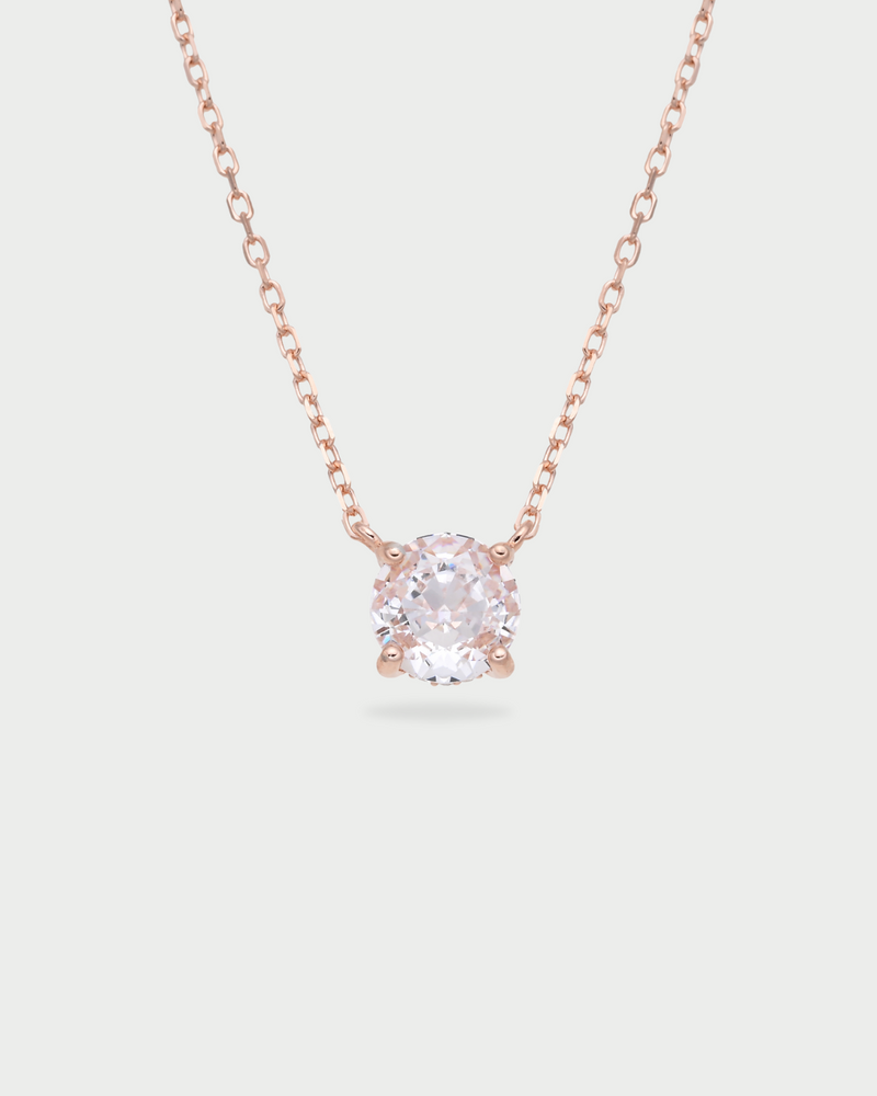 Collier « Chaîne Intemporel XL » en argent 925 doré à l’or rose 18 carats, chaîne élégante agrémentée d’un pendentif discret en zirconium taille ronde, finition polie brillante.
