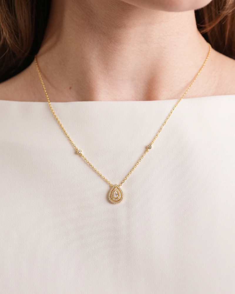 Collier poire pavée – Argent 925 rhodié  & Zirconium porté