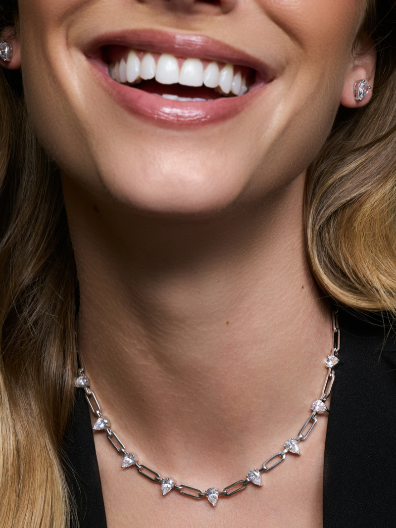 Collier chaîne Pear Glow - BLANC