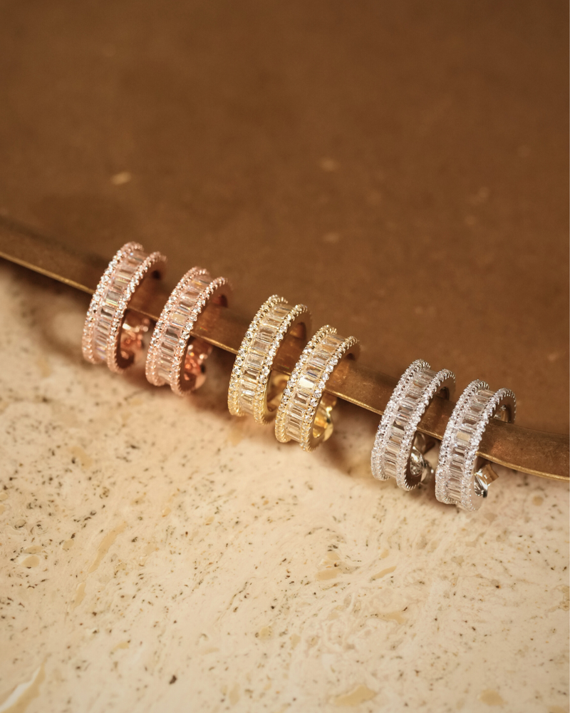 Créoles en argent 925 blanc, doré, rose avec zirconiums baguette et pavage brillant - nature morte