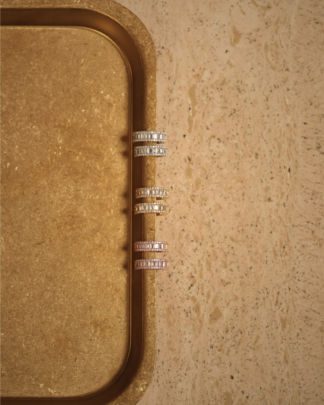 Créoles en argent 925 blanc, doré, rose avec zirconiums baguette et pavage brillant - nature morte