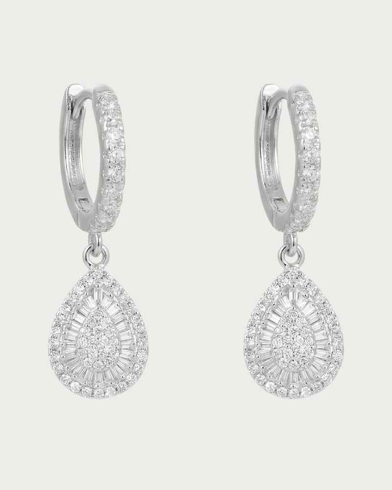 Boucles d’oreilles créoles goutte en argent 925 rhodié, pendentif forme poire pavé de zirconium blanc.