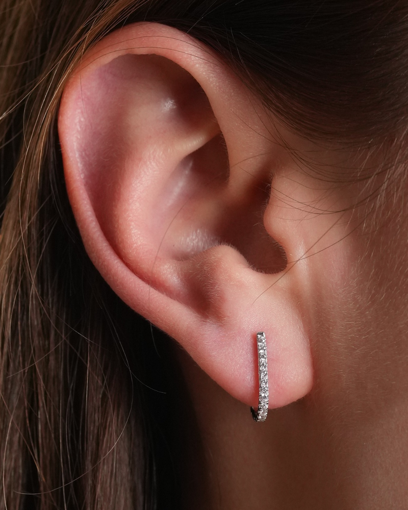 Mini créoles pendantes Intemporel - BLANC