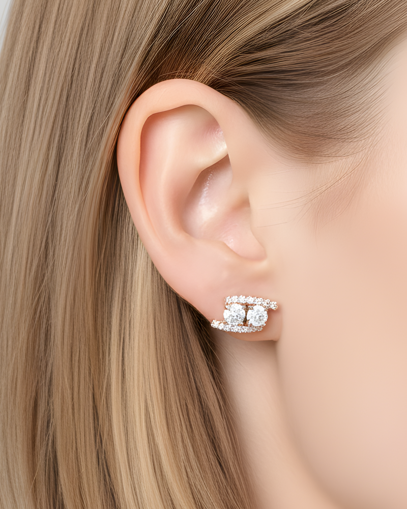 Boucles d’oreilles puces « Sharp » en argent 925 rhodié, formes géométriques élégantes avec pavage de zirconiums taille ronde, finition polie brillante