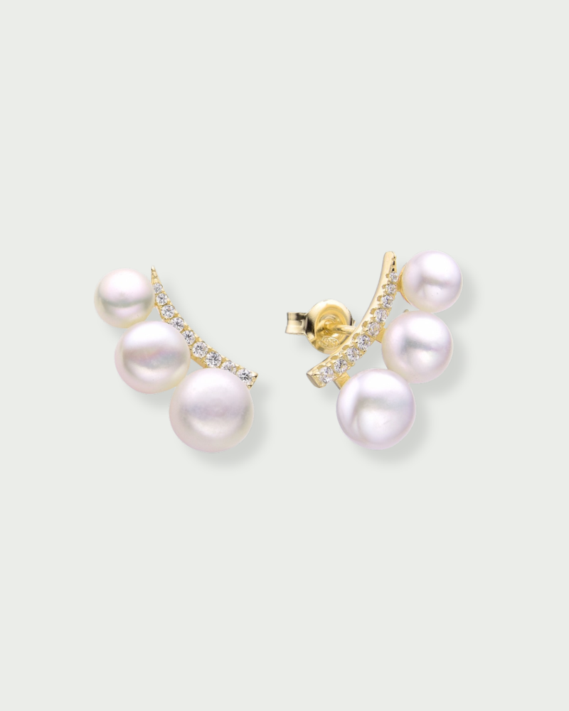 Puces d’oreilles Trio Perle dorées en argent 925 rhodié à l’or 18 carats, ornées de perles de culture blanches et d’un pavage de zirconium scintillant, boucles d’oreilles élégantes et raffinées.