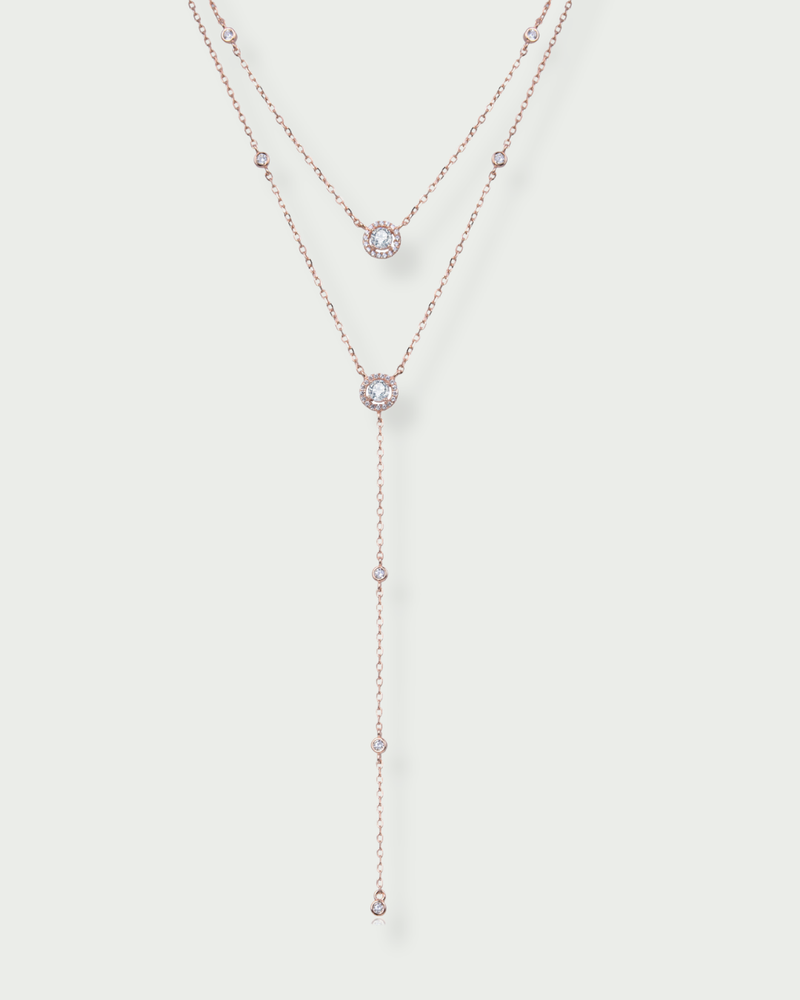 Collier double rang en argent 925 doré a l'or ROSE 18K rhodié avec motifs ronds pavés et pampille centrale sertie de zircons en noir et blanc.