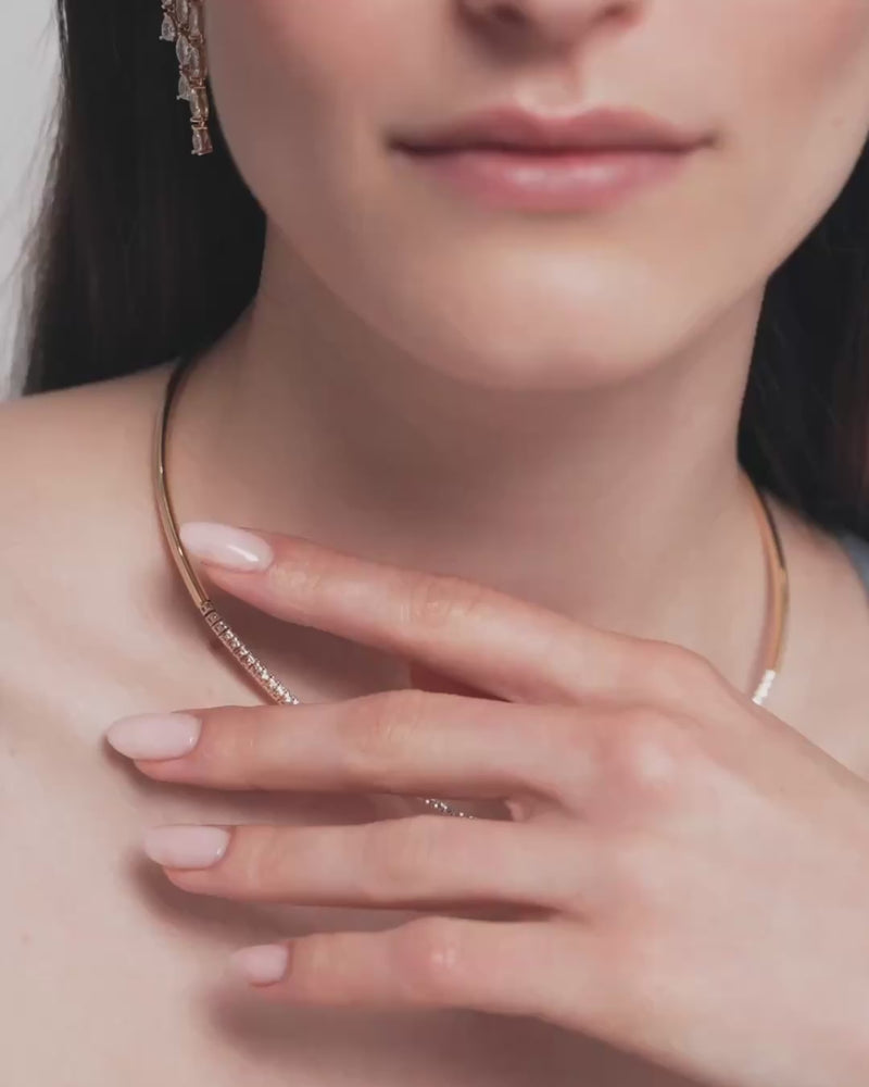 Collier rivière Modular – Co-création Diane Perreau – Argent 925 doré à l'or 18 carats & Zirconium - porté close up