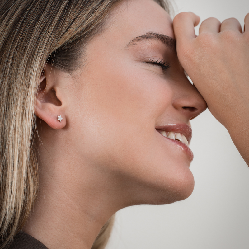 Boucles d'oreilles asymétriques Céleste - BLANC