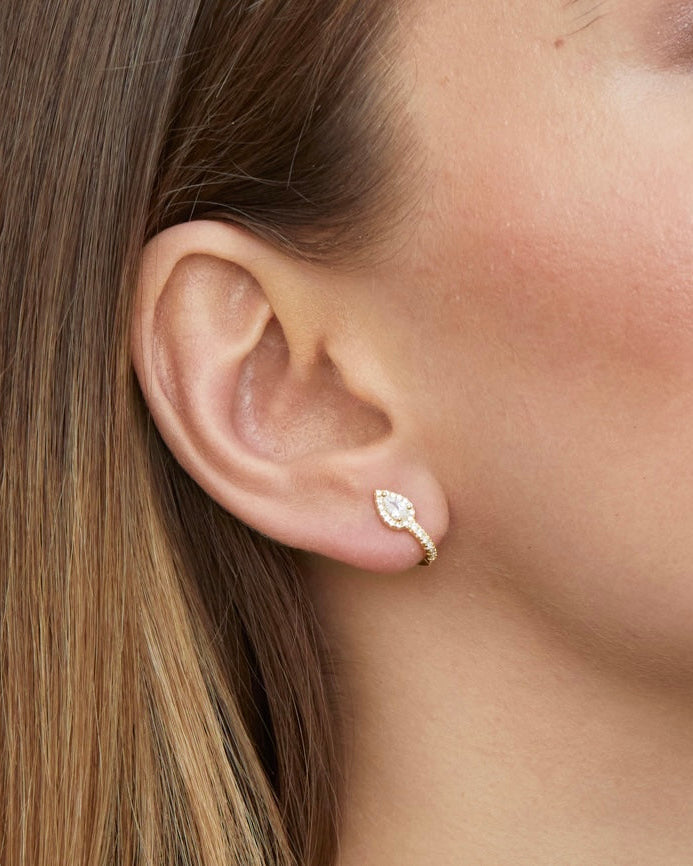 Boucles d’oreilles puces « Mini Créoles Infini Poire » en argent 925 doré à l’or jaune 18 carats, pendentif goutte‑poire élégant agrémenté d’un pavage de zirconiums taille ronde, finition polie brillante.